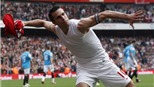 Van Persie, nghệ sỹ, sát thủ, hay "Đấng cứu thế"?
